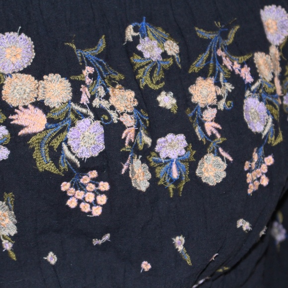 HOST Pick 🎉Free People Saachi Smocked Off-shoulder Embroidered Floral Sleeve Top - Picture 5 of 11